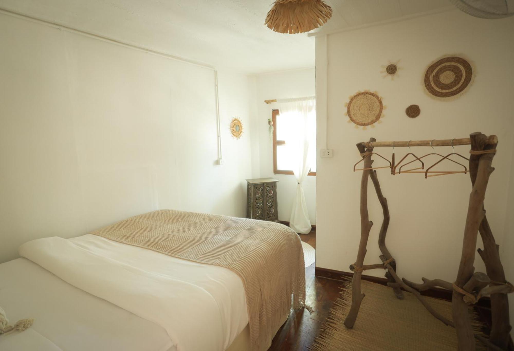 Sunflower Guesthouse And Animal Rescue - Ко Липе Номер фото